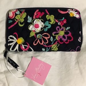 NWT Vera Bradley Accordion Wallet in Ribbons